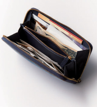 財布に入れてはダメなもの Icカードにお守り 入れてませんか こんな財布は貧乏財布 Oggi Jp Oggi Jp