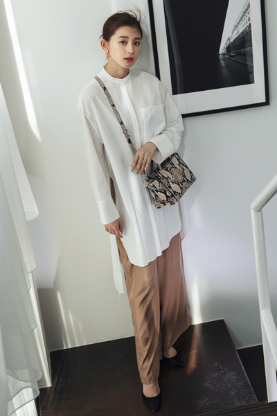 22年最新 白ベージュコーデ きれいめからカジュアルまで31選 Oggi Jp