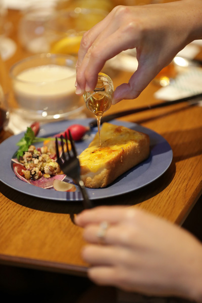 チーズトーストとミルクティーのペアリング