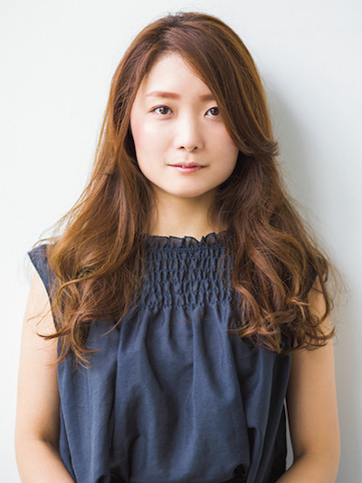 前髪60 ヘアスタイル サイド流し で女っぽさと清潔感をバランスよく Oggi Jp Oggi Jp