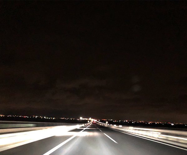 深夜の高速