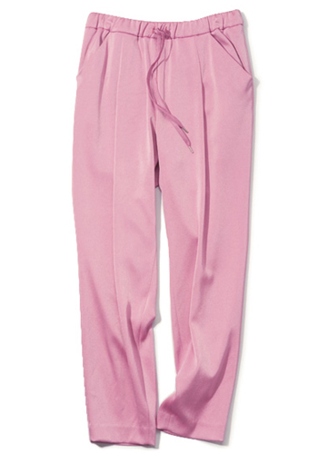 ピンクの微光沢パンツ