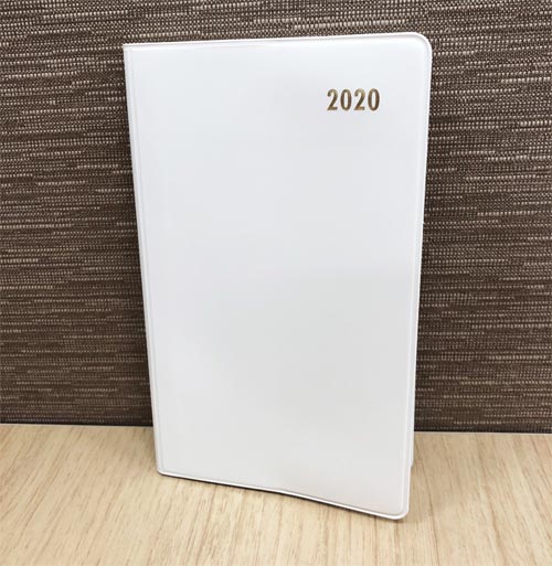 A6 スリムサイズ Diary 2020（セリア）