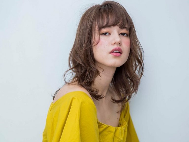 流行りの髪型大集合 レングス別 ショート ボブ セミロングのトレンドヘアをチェック Oggi Jp Oggi Jp