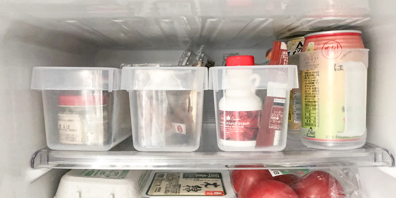【冷蔵庫】小物はスリムケースにまとめて収納