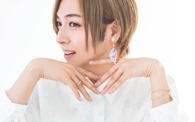 声優・蒼井翔太さんプロデュース！】〝ANNA SUI〟スペシャルアクセサリーの魅力を深掘り♡｜蒼井翔太さんスペシャルインタビューvol.2 |  Oggi.jp