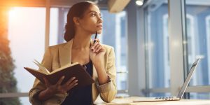 大人なら正しく使いたい！「堅実」の意味や、当てはまる人の特徴について解説 | Oggi.jp