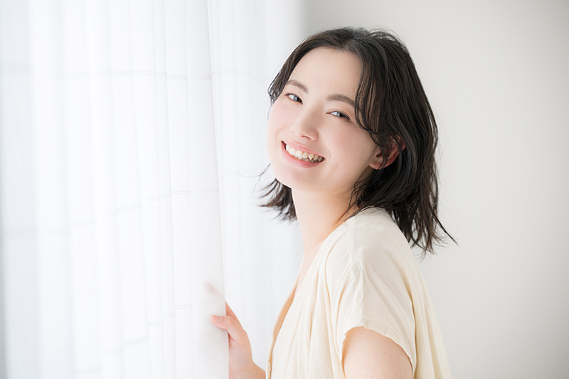 笑顔の女性