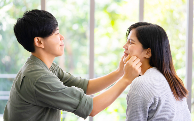 茶化す の意味とは 冷やかすとの違いや 茶化す 人の対処法を紹介 Oggi Jp Oggi Jp