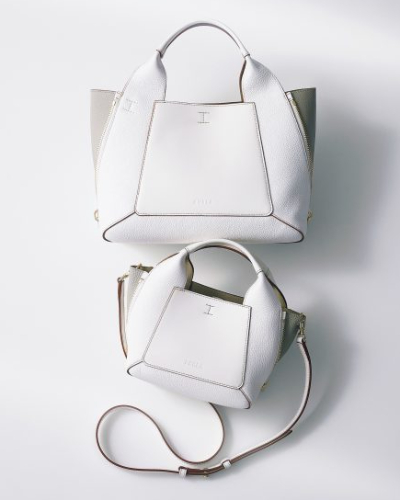 FURLA（フルラ）のジップデザインバッグ