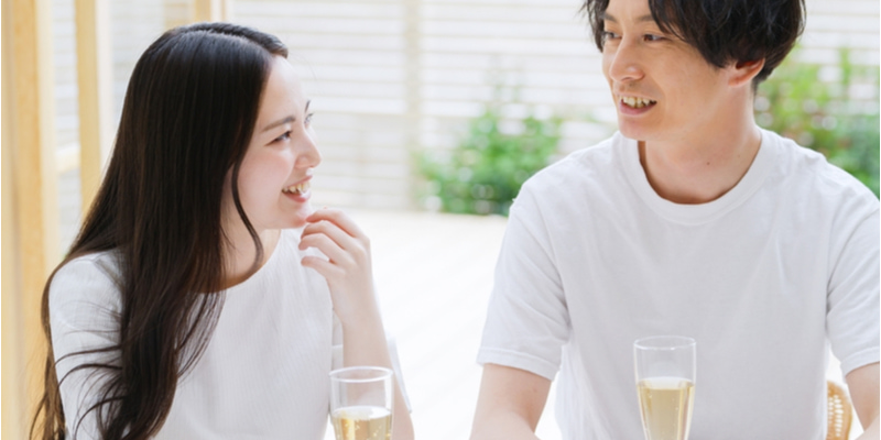 笑い上戸 ってどんな人 意味や語源 笑い上戸 になる心理を解説 Oggi Jp