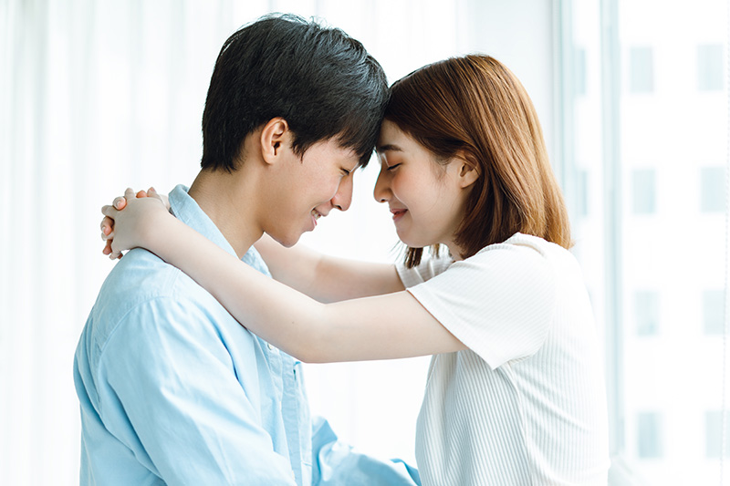 若いカップル