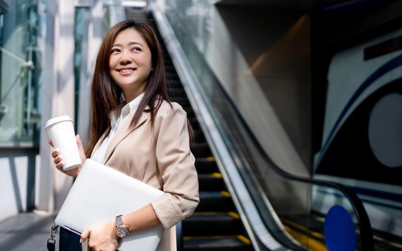 人に教えたいポジティブな言葉を100人の女性に聞いてみた 人生を明るくする言葉 保存版 Oggi Jp