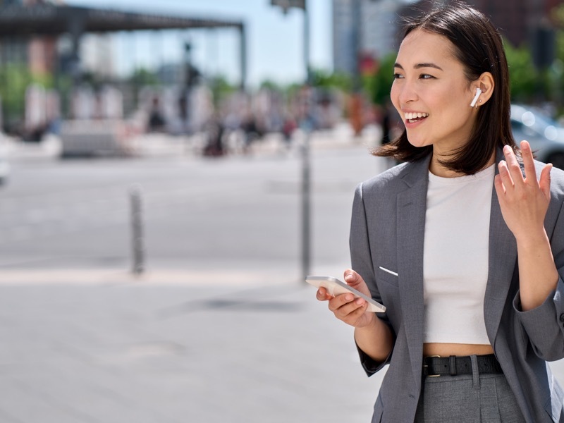 自信がある女性　イメージ
