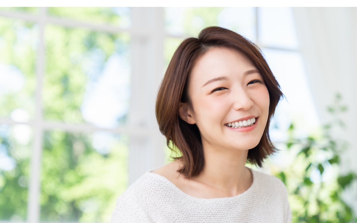 「男性が好きになる年上女性」の特徴とは