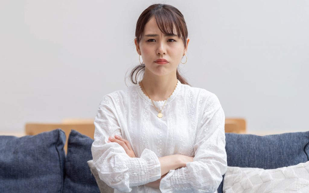 「叱る」と「怒る」の違いとは?「叱る」の英語表現や子供を叱るときに気をつける4つのポイント | Oggi.jp