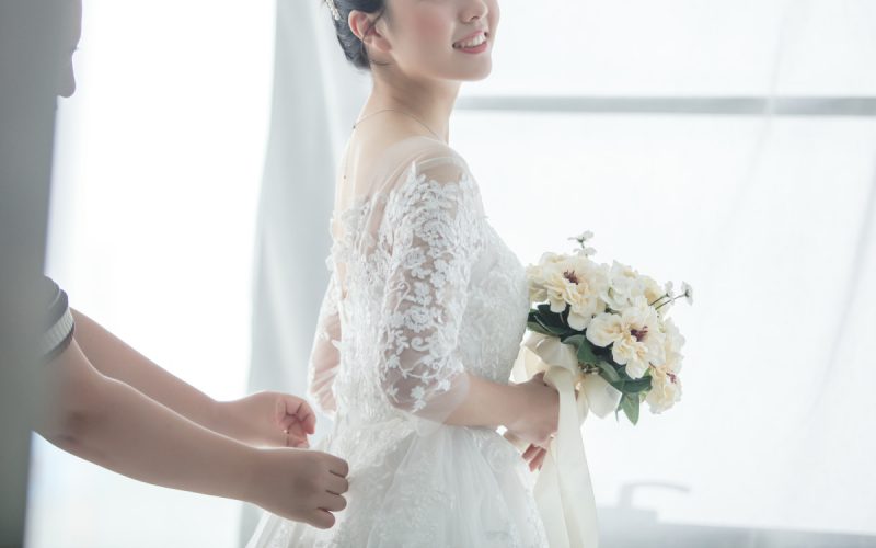 親からの余計な口出しやゲスト数の差問題 喧嘩や悩みが尽きない結婚準備のリアル Oggi Jp