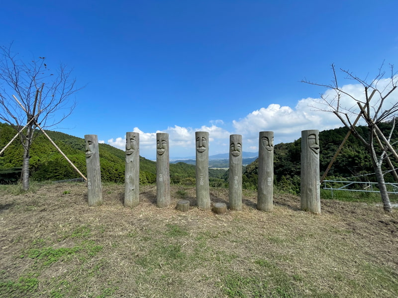糸島のモアイ像