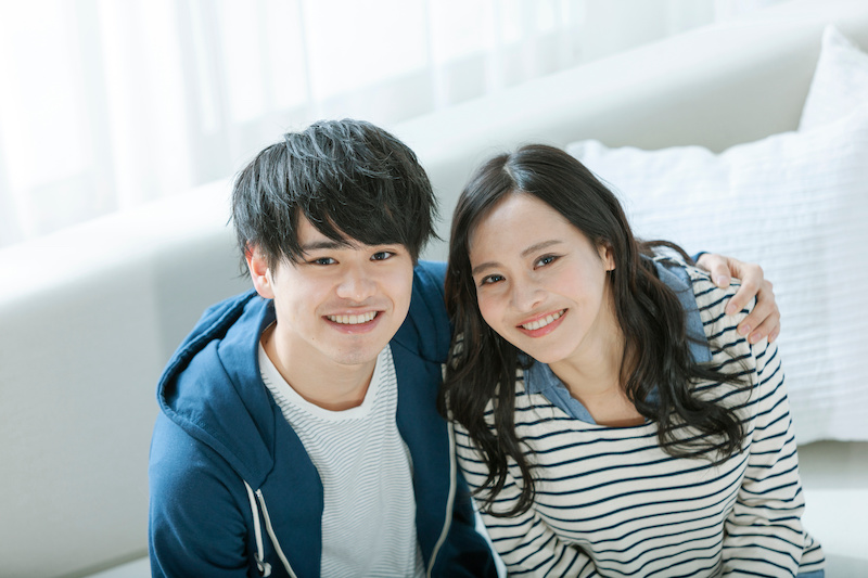 【男性100人に聞いた】恋人にハグしたくなる理由って?