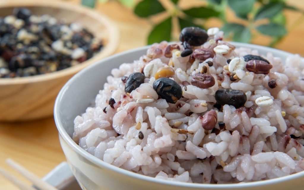 【雑穀米】の効果や栄養素を解説！ ダイエットに積極的に食べたいのは？ | Oggi.jp