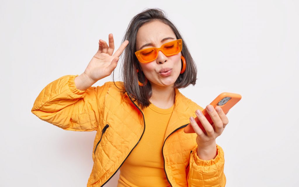 癖が強い人はモテる? 癖が強いの意味や英語表現、癖が強い人の特徴を紹介 | Oggi.jp