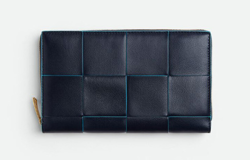 ボッテガ・ヴェネタの抜群に使いやすい長財布、三つ折り、二つ折り財布