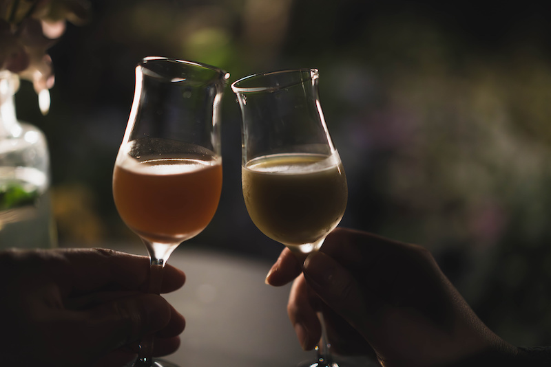 酔った勢いでキスやセックスをする男性心理とは?