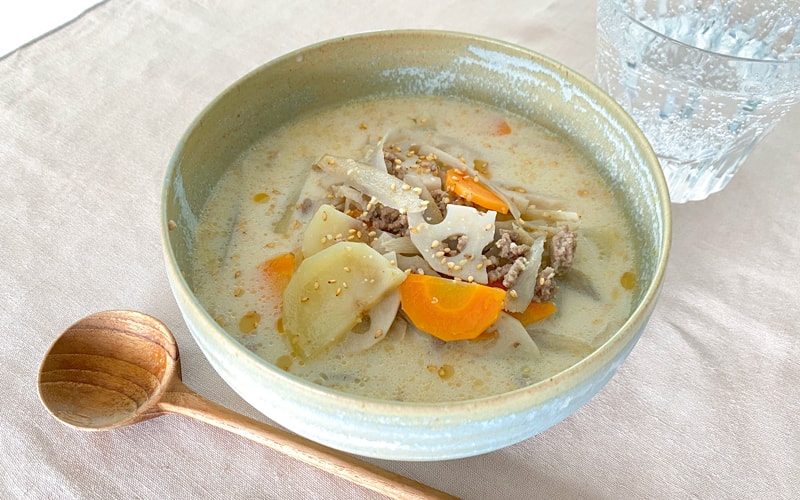 根菜の豆乳味噌スープ