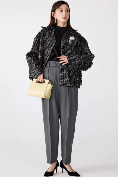 グレータックパンツ×ツイードジャケット×ブラウス