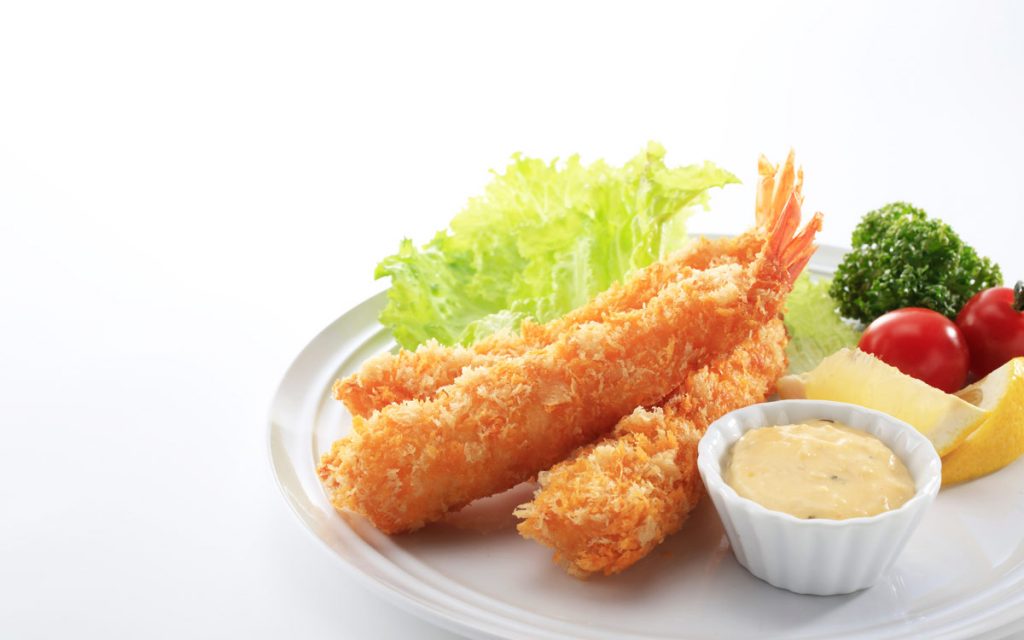 エビフライのカロリーは1本71kcal! 覚えておきたい揚げ物をヘルシーに食べるコツ | Oggi.jp