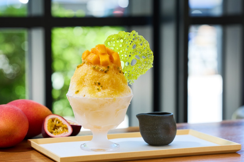 「アンダーズ 東京」の「夏小紅 宮古島マンゴーとパッションフルーツのかき氷」