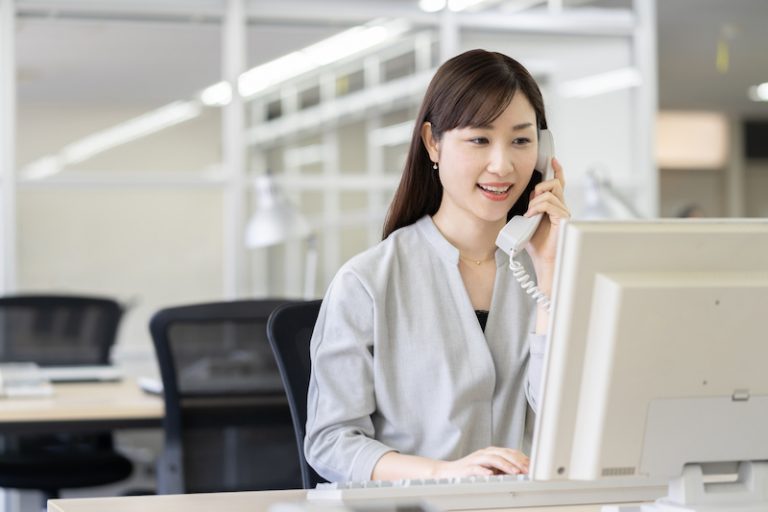 「応対」と「対応」の違いとは?|電話・接客・ビジネスでの正しい使い分け | Oggi.jp