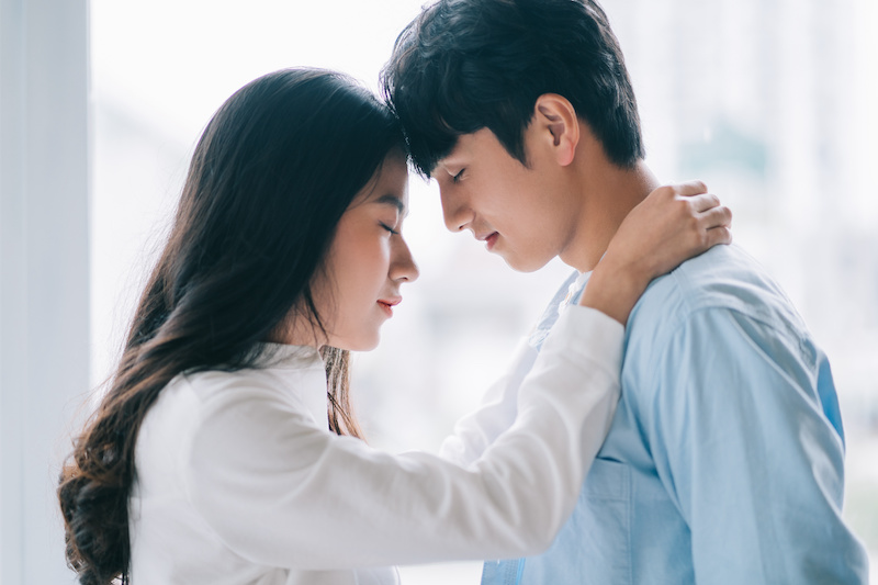 【男性100人に聞いた】付き合う前の相手との「別れ際のキス」その理由とは？【男性100人に聞いた】付き合う前の相手との「別れ際のキス」その理由とは？