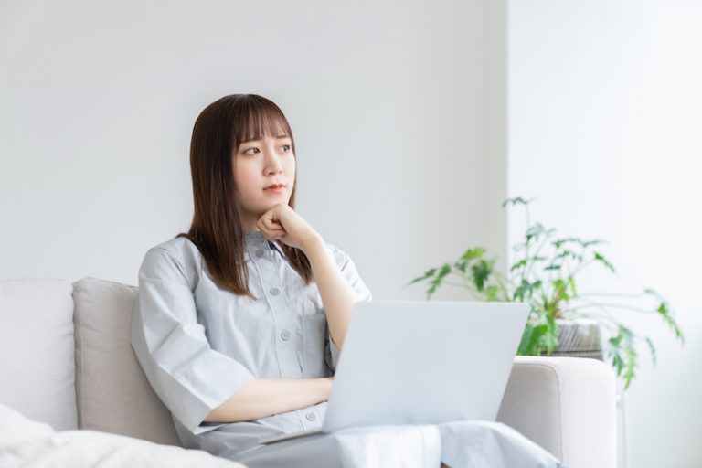 「失念」の意味とは? 「忘れる」とどう違う? 使い方と類語を確認 | Oggi.jp