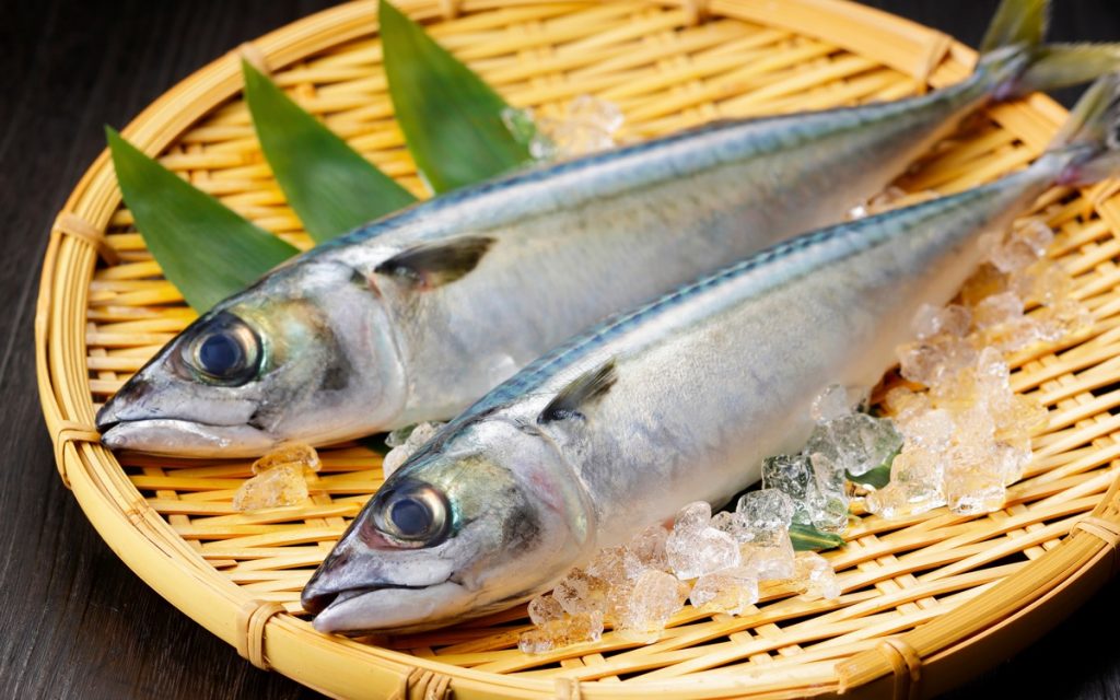なぜ鯖…? 「鯖を読む」の意味や由来・英語表現を詳しく解説! | Oggi.jp