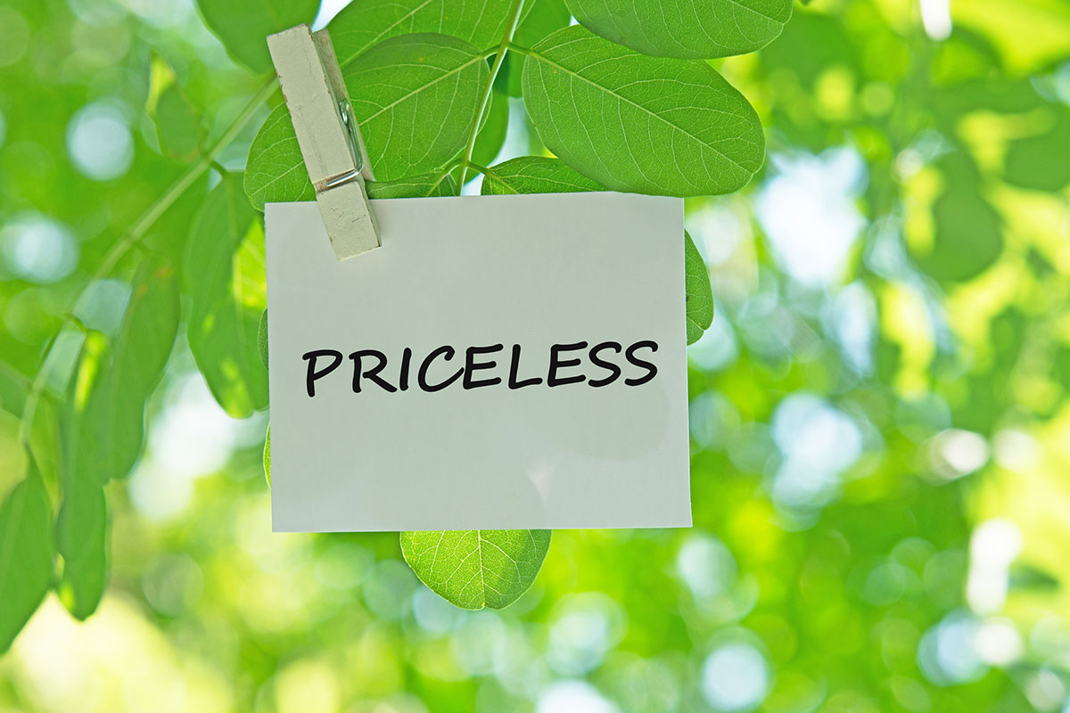 PRICELESSの文字