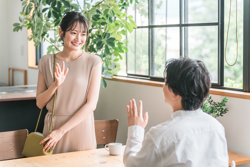 「別れ際」という言葉は恋愛にも関係が深い