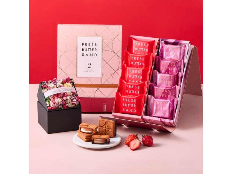 BAKE the ONLINE 「バターサンド2種セット贈り物〈あまおう苺・苺ショコラ〉10個入＆フラワーボックス」