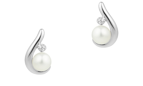 ▲SV(Ptc)/K10WG Pierced Earrings / Pearl / Diamond￥18,700