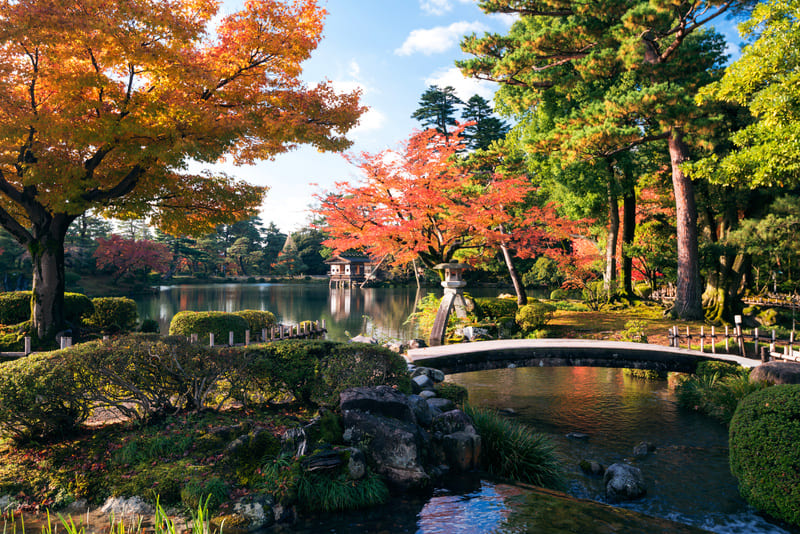 【一度は行ってみたい紅葉の名所ランキング】６位：兼六園（石川県）