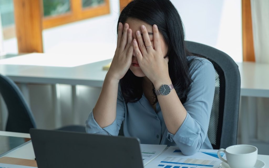 感情労働とは? バーンアウトを防ぐための基本知識と対策 Oggi.jp