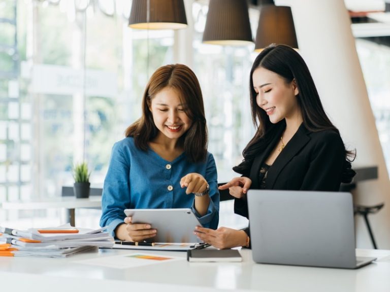 今ある幸せに気づく！「足るを知る者は富む」で手に入れる心の充実感｜意味・類語・例文を紹介 | Oggi.jp