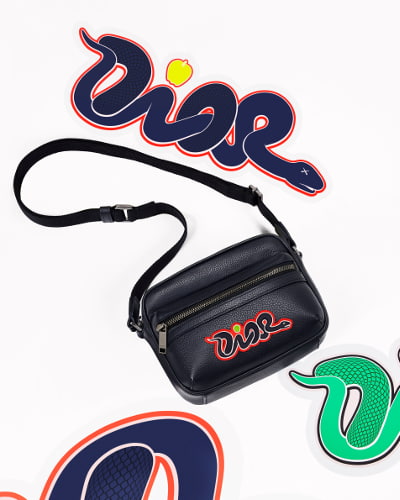 ▲DIOR AND KAWS Rider 2.0 ジップ メッセンジャーバッグ ミニ￥290,000