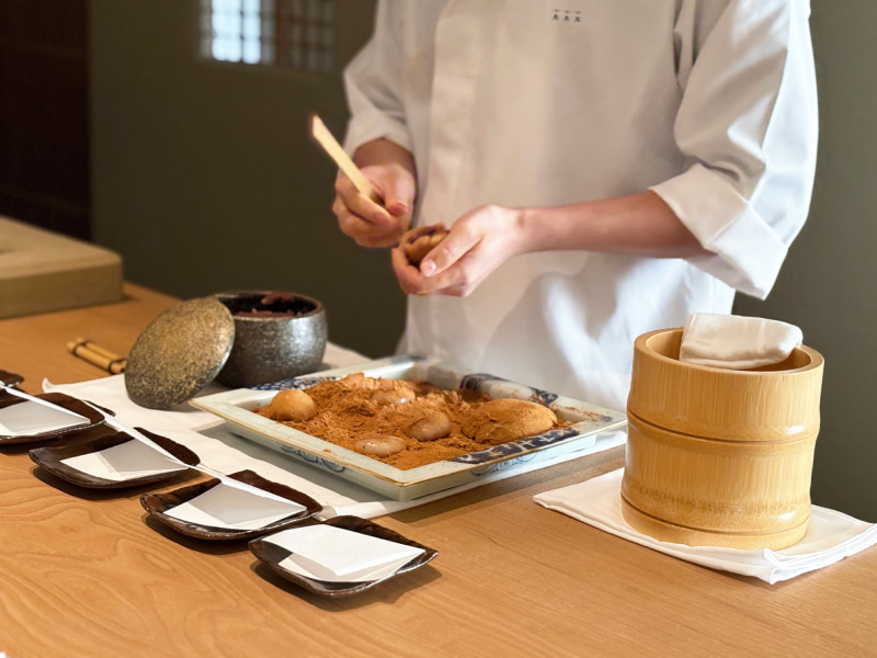 和菓子とお茶が主役のお店「九九九（くくく）」