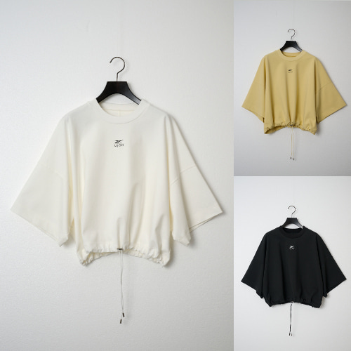 ▲Draw Cord Hem Cropped T￥31,900