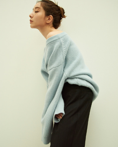 MINAMI TANAKA×CLANE V NECK KNIT TOPS着用画像