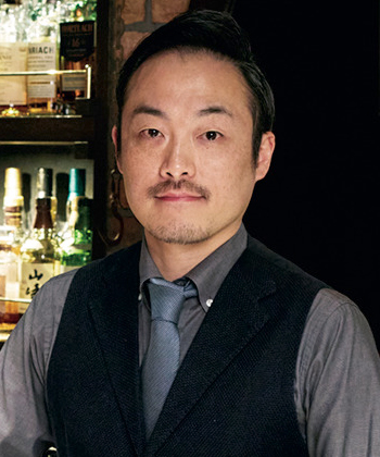 BAR WATERSHED オーナーバーテンダー・角田剛兵さん
