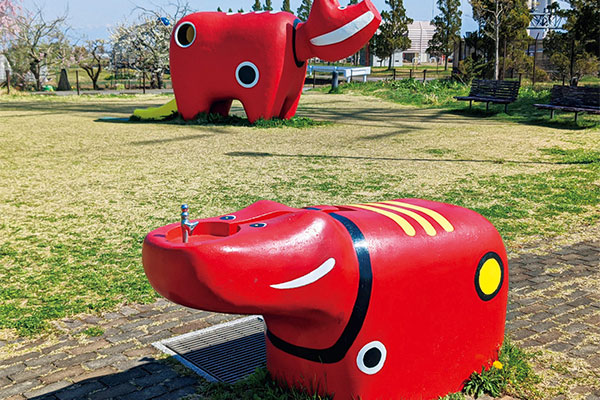 赤ベコ公園