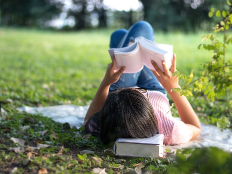 読書 女性