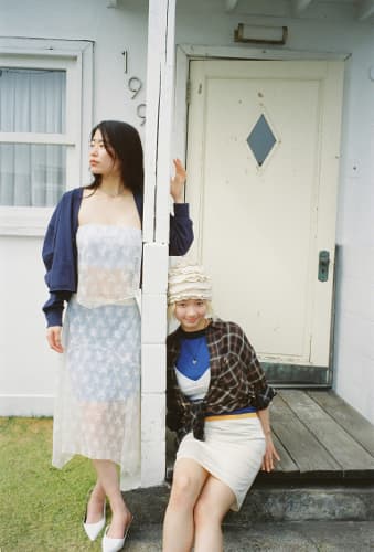cup in tops¥6,930、petticoat & skirt¥7,920
race bra¥4,290、petticoat & skirt¥7,920※ペチコートのみを着用